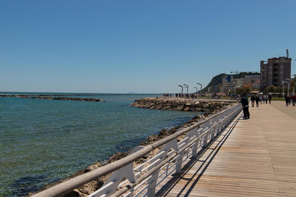 Zara D'Amare A Pesaro 10 Metri Dalla Spiaggia By Yohome Zewnętrze zdjęcie
